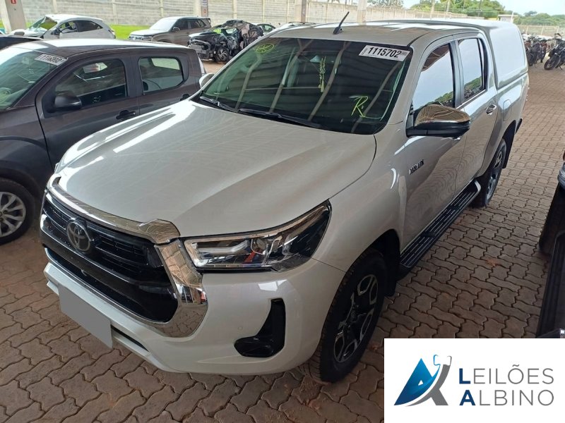 TOYOTA HILUX CD 24/25
